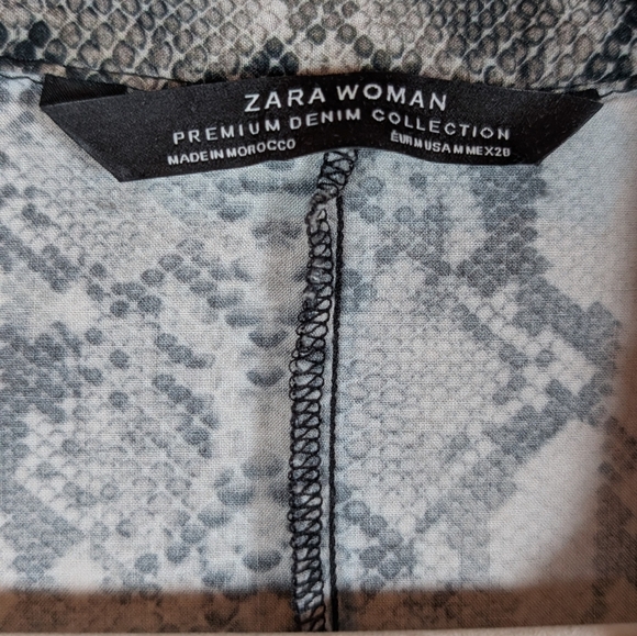 Zara Elegant Black and Gray Snake Print Dress - Picture 3 of 6